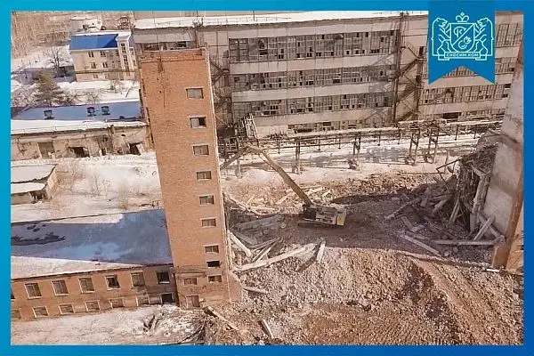 Снос зданий техникой - фото 8